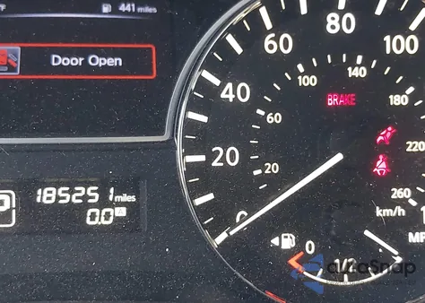 2015 Nissan Altima 2.5/2.5 S/2.5 Sl/2.5 Sv z USA, uszkodzony, nr VIN 1N4AL3AP2FN383868